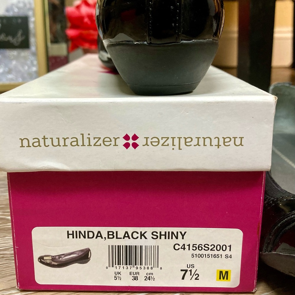 Naturalizer Black shiny flats - Picture 7 of 7